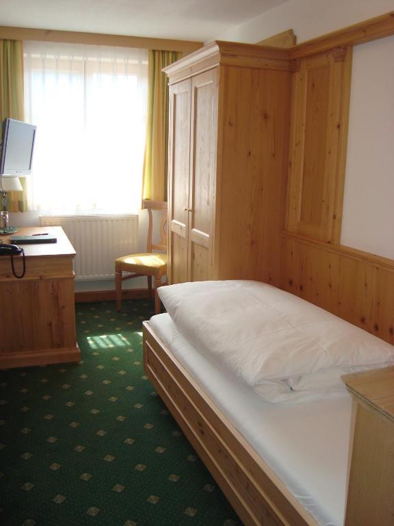 Gasthof & Hotel Jaegerwirt Aufhofen Szoba fotó